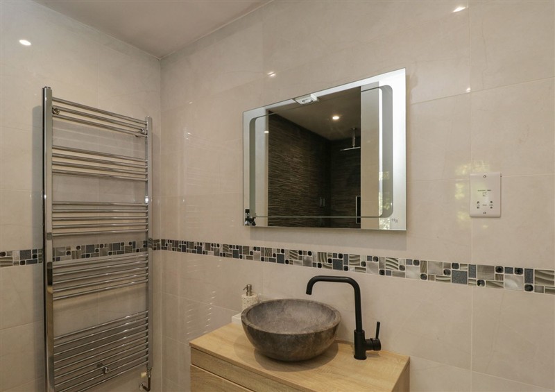 Bathroom (photo 2) at Willow Cottage, Whiteparish