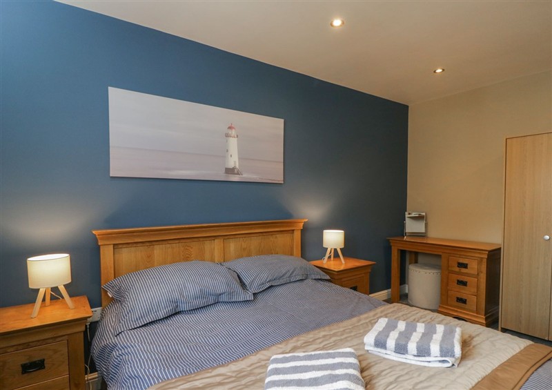 Bedroom (photo 2) at Willow Cottage, Whiteparish