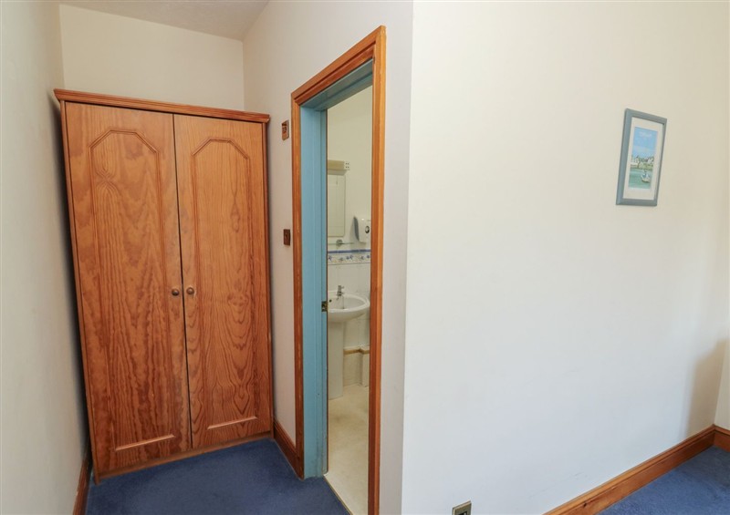 A bedroom in Willow (photo 4) at Willow, Kingsteignton