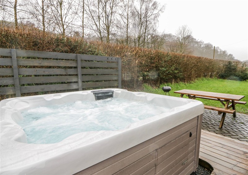 Enjoy the hot tub at Willow Lodge, Laceby