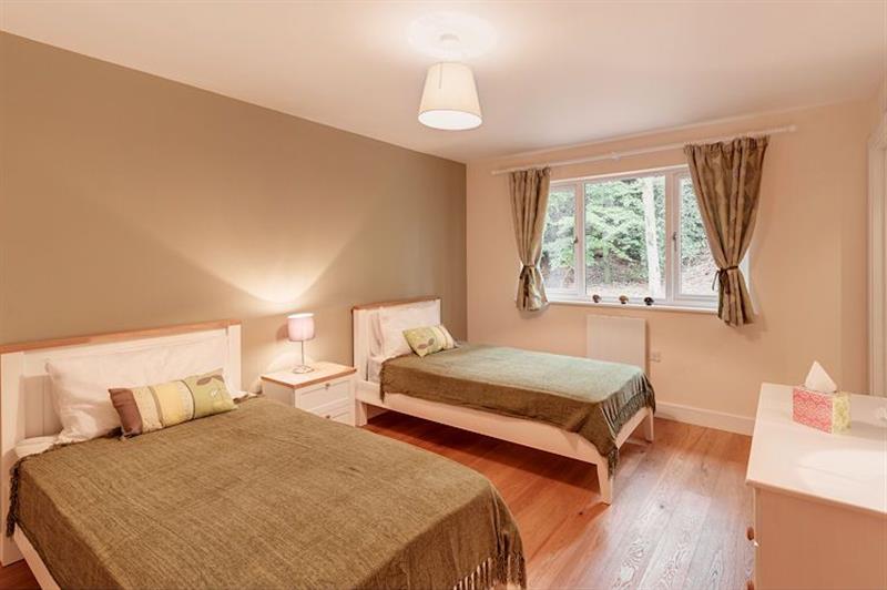 Large bedroom at Willow Lodge - South View Lodges, Exeter, Devon