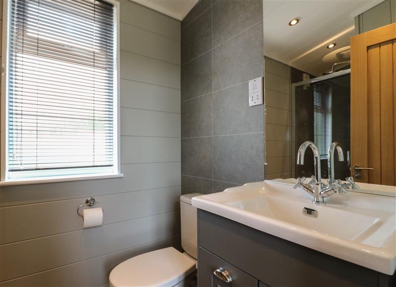 The bathroom at Willow Lodge, Winthorpe near Newark-On-Trent