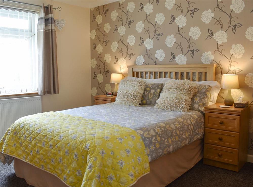 Comfortable double bedroom at Willow Tree Lodge in Whitwell, near Ventnor, Isle of Wight