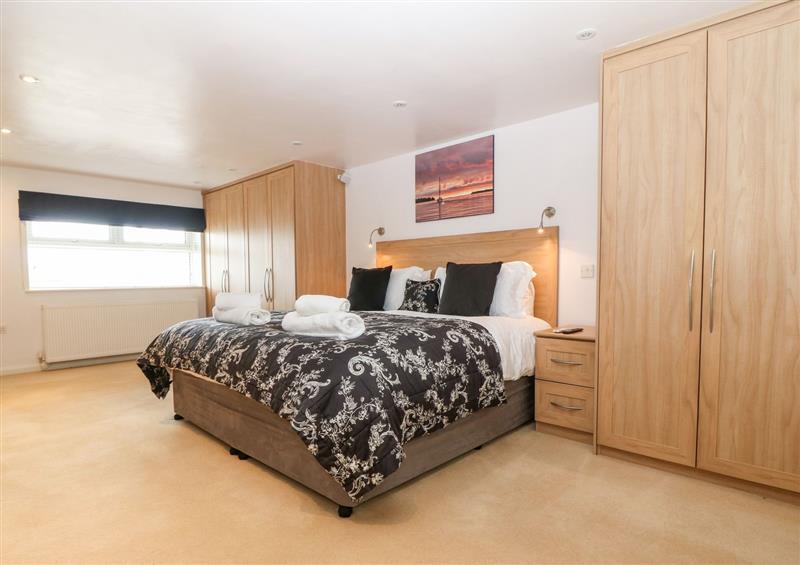 One of the 5 bedrooms at Willoway, Benllech