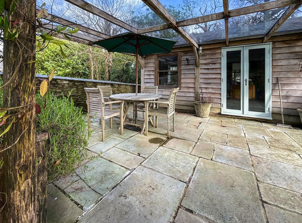 Sitting-out-area at Willows Rest in Crafthole , Cornwall