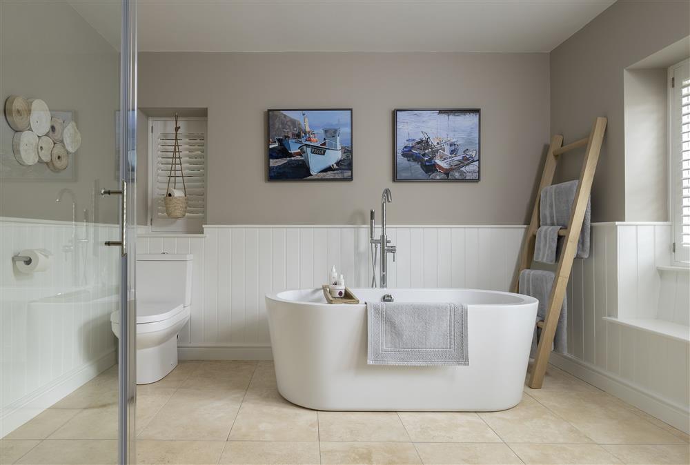 Ground floor: Beautiful en-suite bathroom with a free-standing bath and separate walk-in shower at Winacres Cottage, Box, near Stroud