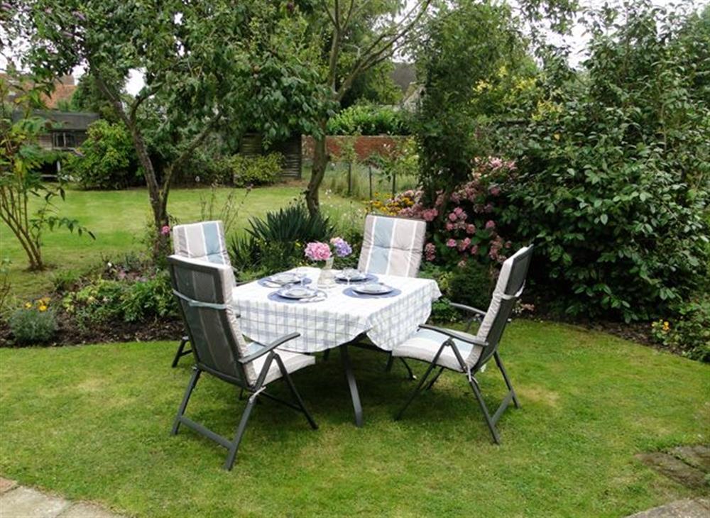 Garden and furniture at Winchelsea Cottage, Winchelsea, Sussex