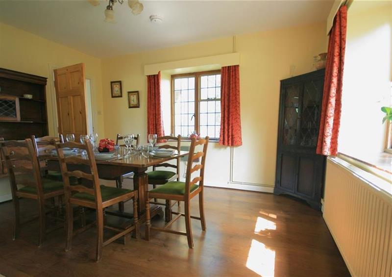 The dining room at Windy Ridge Cottage, Longborough