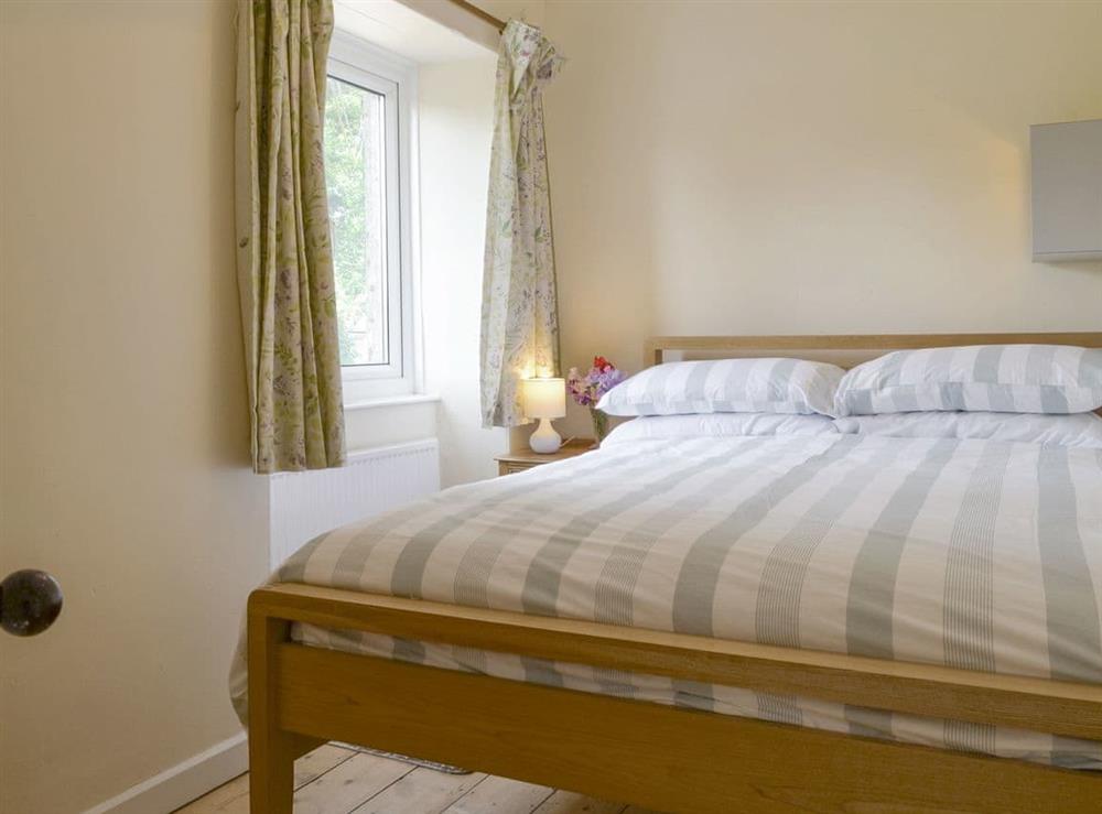 Comfortable second double bedroom at Winscott Cottage in Holsworthy, near Bude, Devon