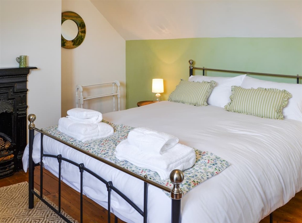 Double bedroom at Winship Cottage in Winestead, North Humberside