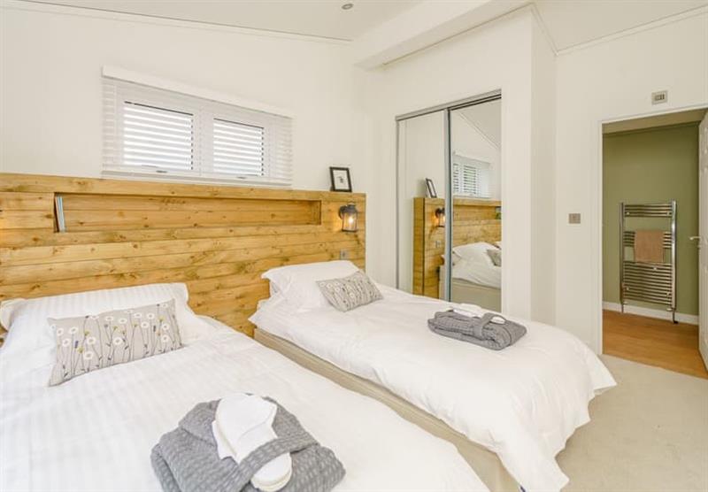 Twin bedroom in the Lapwing at Winston Farm Lodges in Tetchill, Ellesmere