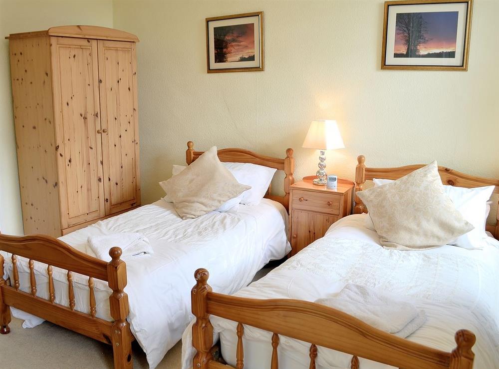 Twin bedroom at Winville Cottage in Leyburn, North Yorkshire