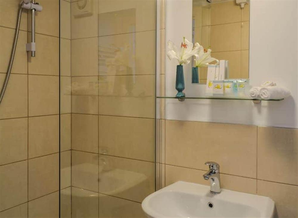Shower room at Wisteria Cottage in Theddlethorpe All Saints, near Mablethorpe, Lincolnshire