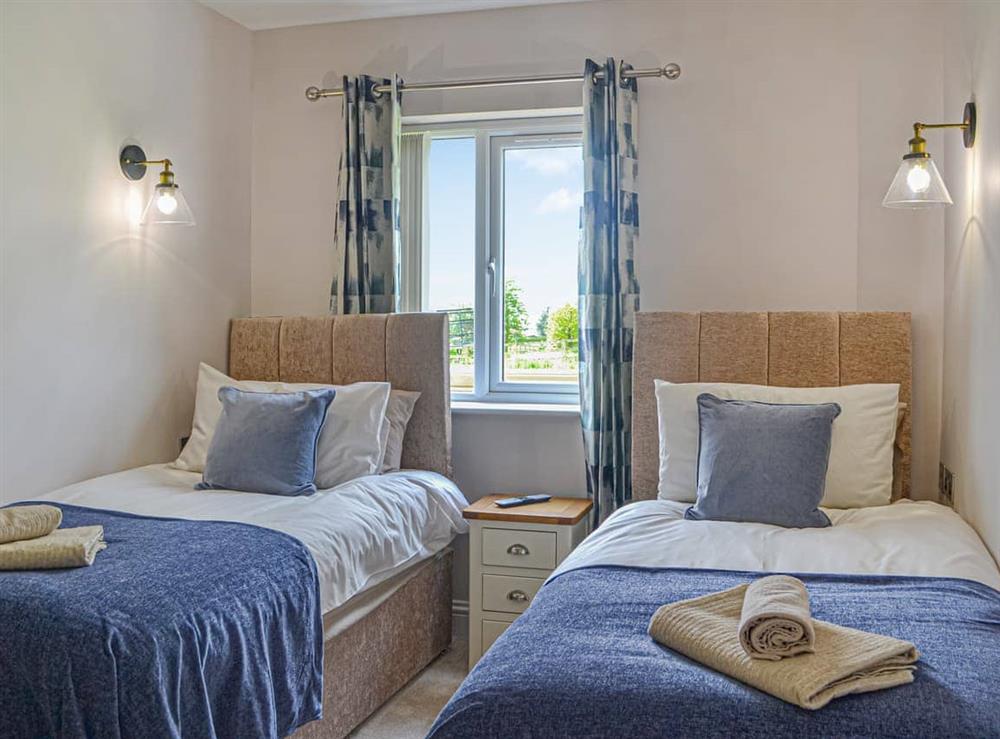 Twin bedroom at Wold Retreat in Nafferton, North Humberside