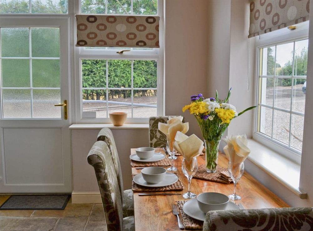 Open plan living/dining room/kitchen (photo 5) at Wold View in Newbiggin Gardens, Filey, North Yorkshire