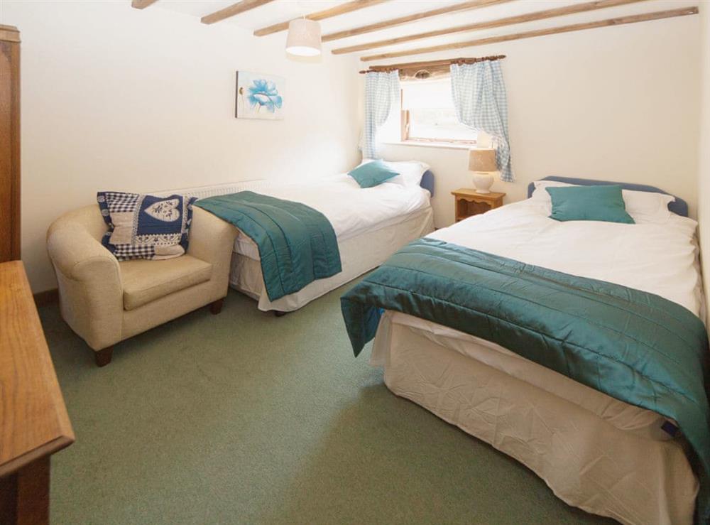 Twin bedroom at Swallows Return, 