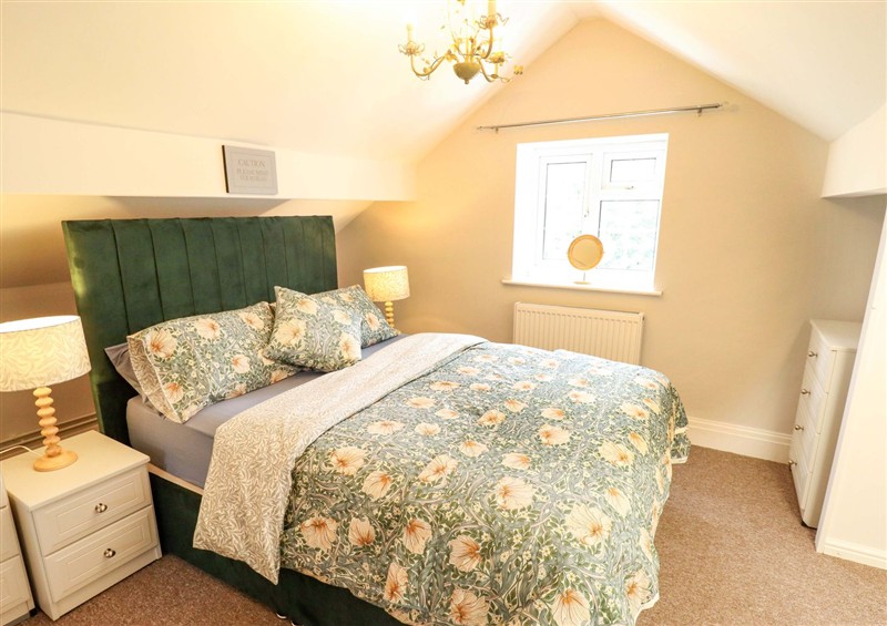One of the 3 bedrooms (photo 5) at Wood Farm Cottage, Stickney near East Kirkby