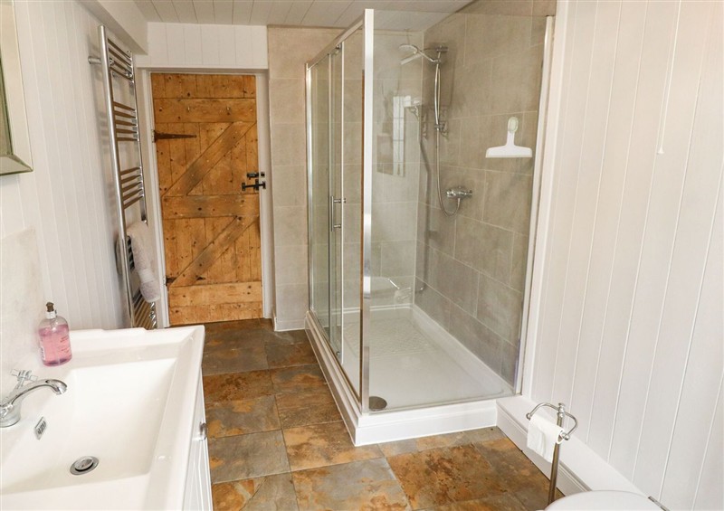 The bathroom (photo 2) at Wood Farm Cottage, Stickney near East Kirkby