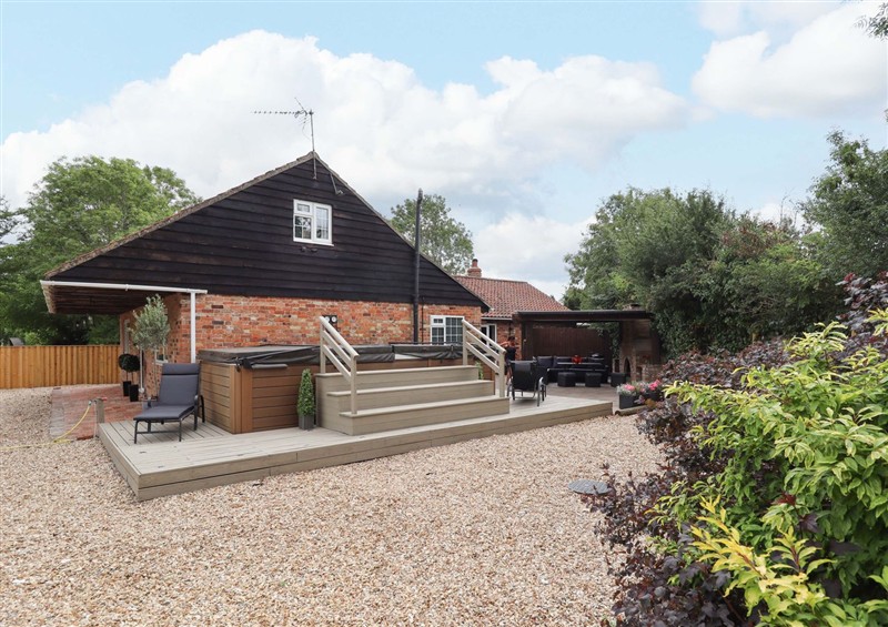 The setting of Wood Farm Cottage at Wood Farm Cottage, Stickney near East Kirkby