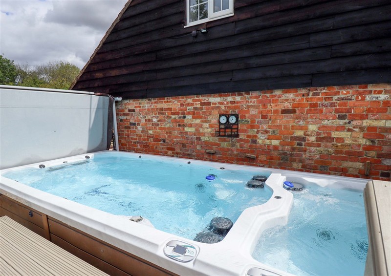 The swimming pool at Wood Farm Cottage, Stickney near East Kirkby