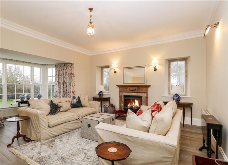Enjoy the living room at Wood Stanway House, Toddington