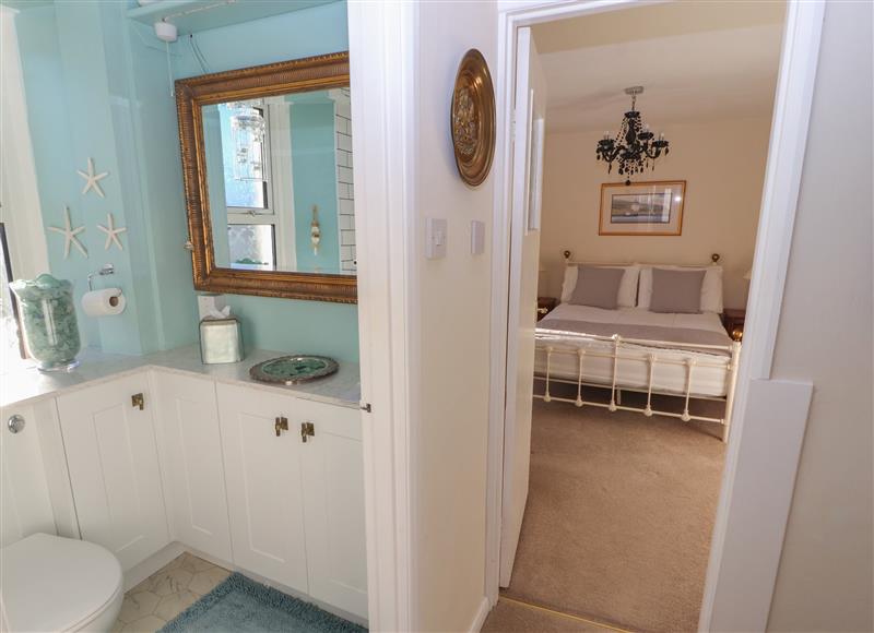 The bathroom at Woodbine Cottage, Allonby