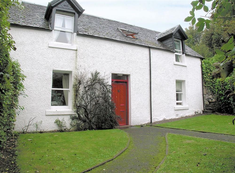 Woodbine Cottage in Fort Augustus, Loch Ness, Highland sleeps 4
