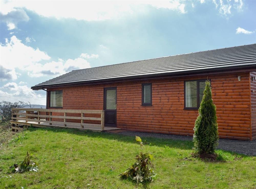 Ideally Situated lodge in the foothills of the Campsie Fells
