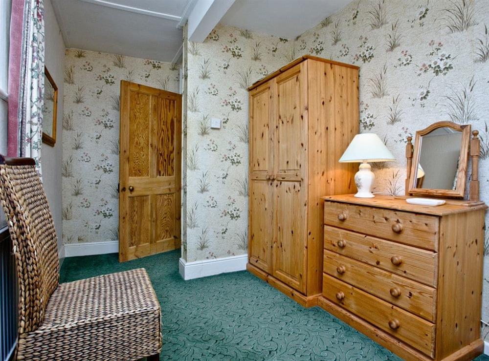 Ample storage within double bedroom at Chinkwell, 