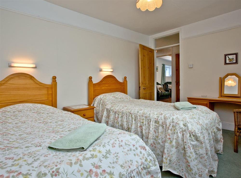 Comfortable twin bedroom at Chinkwell, 