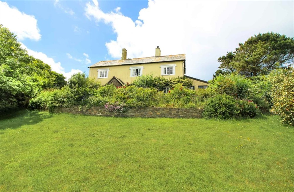 Garden and grounds at Woodgate in Crackington Haven, Cornwall