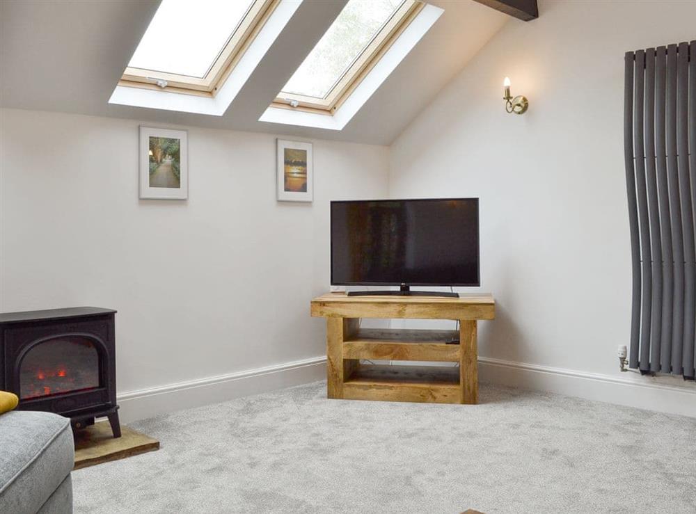 Light and airy living space at Woodhouse View in Frodsham, Cheshire