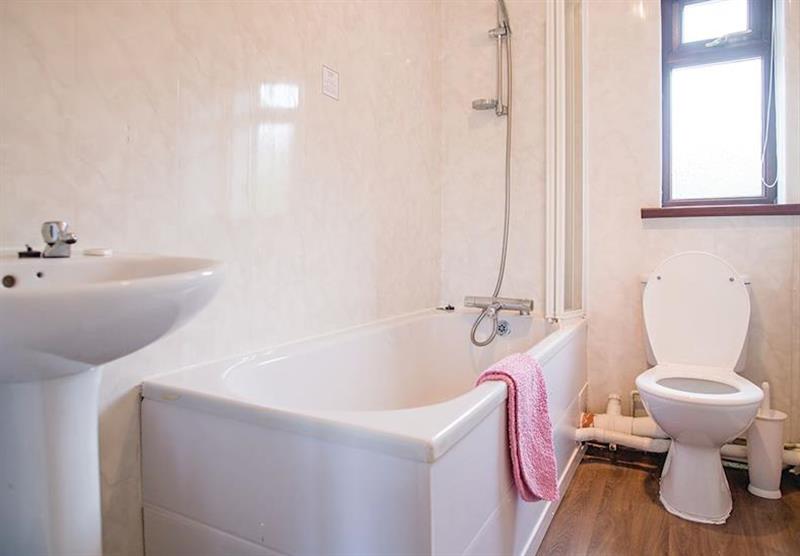Bathroom in The Retreat at Woodland Vale Holiday Park in Ludchurch, Nr Saundersfoot