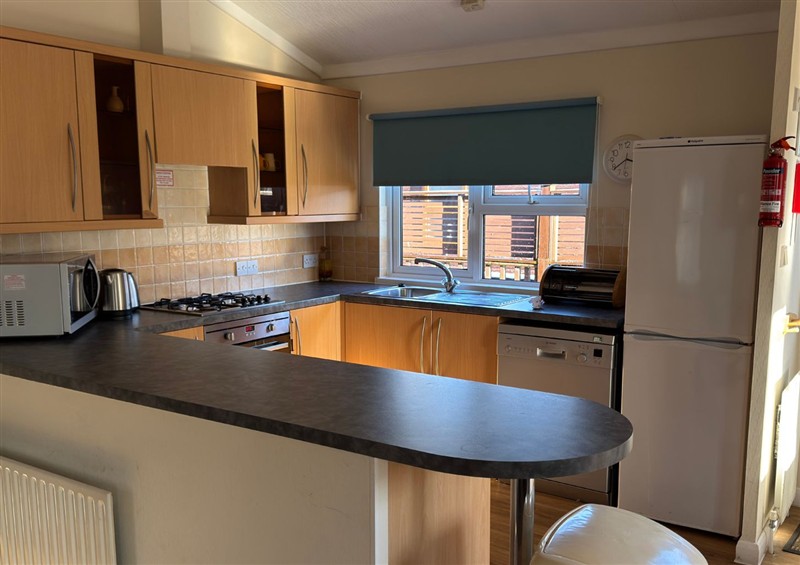 The kitchen at Woodland View 31 - The Hawthorns, Finlakes Holiday Park near Chudleigh