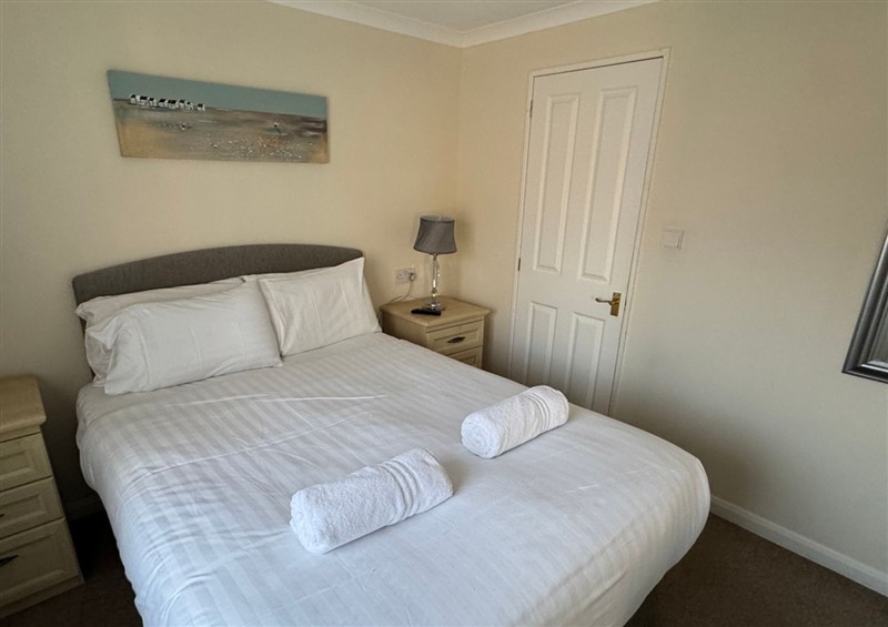 This is a bedroom at Woodland View 31 - The Hawthorns, Finlakes Holiday Park near Chudleigh