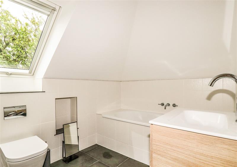 Bathroom at Woodlands Close, Padstow