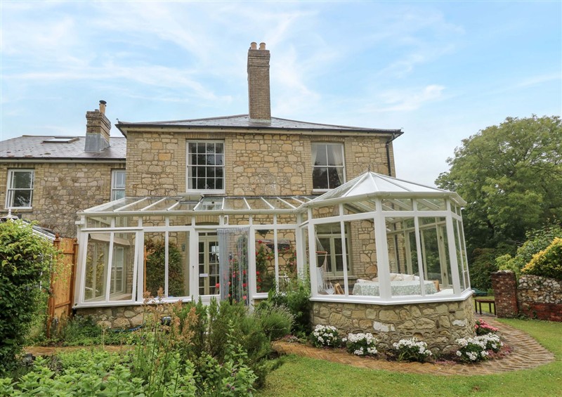 The setting at Woodlands, Freshwater