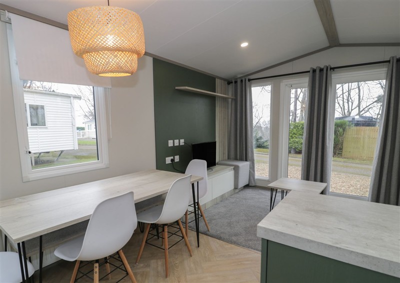 The dining room at Woodlands Gold (WO06), Ruthin