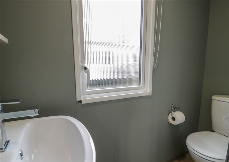 This is the bathroom at Woodlands Gold (WO06), Ruthin