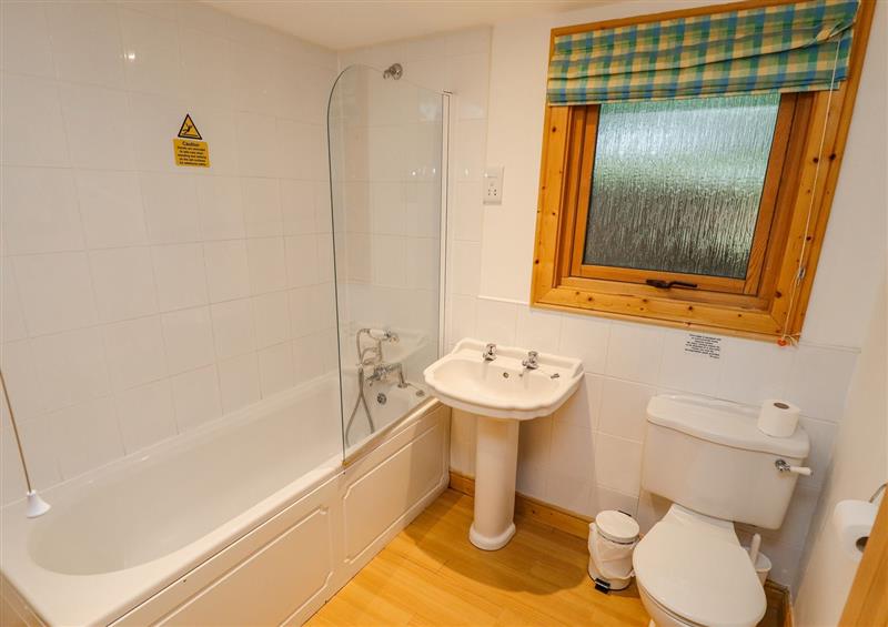 The bathroom (photo 2) at Woodlands Retreat, Louth