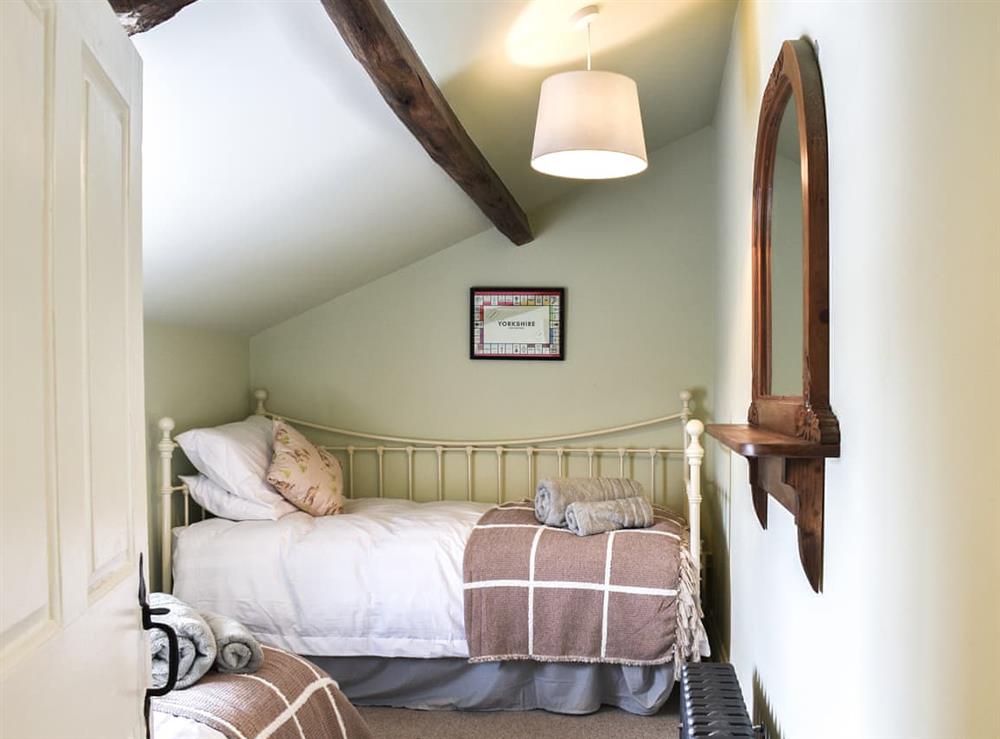 Twin bedroom at Woodpecker Cottage in Bretton, near Holmfirth, West Yorkshire