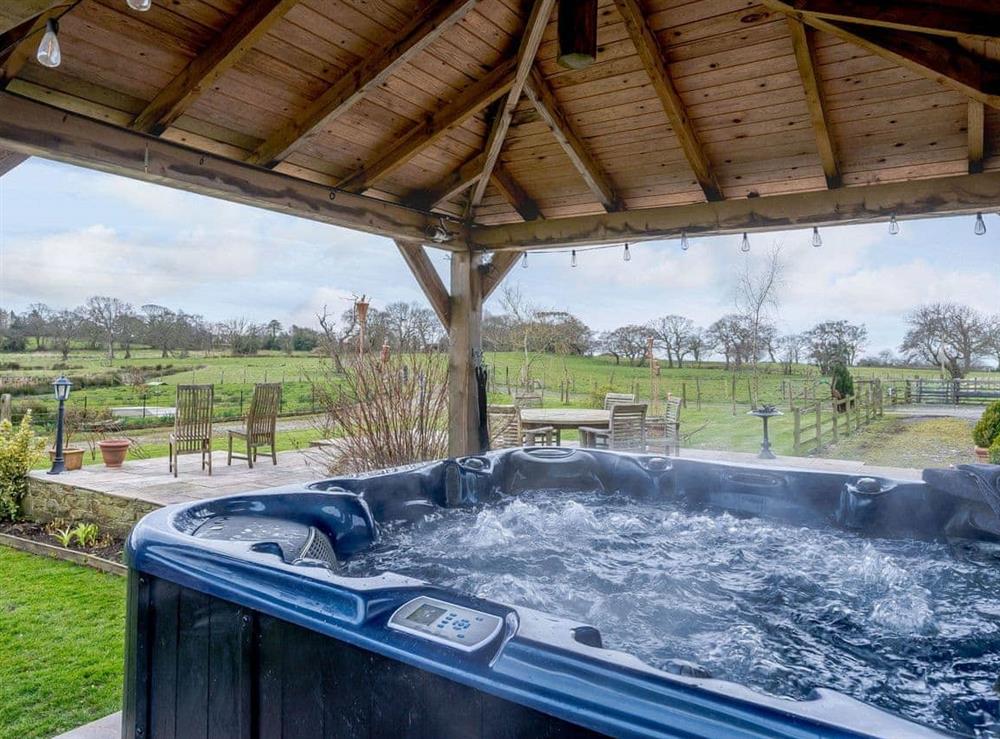 Hot tub at Woodpecker Cottage in Preston, near Garstang, Lancashire