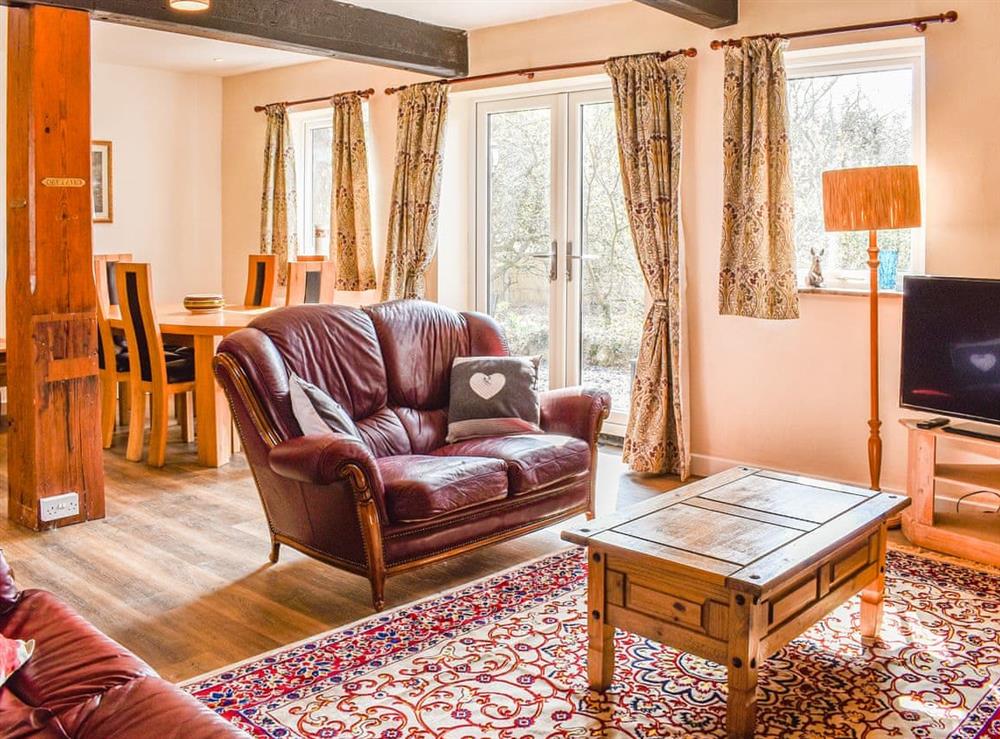 Living room/dining room at Woodpecker Cottage in Y For, near Pwllhlei, Gwynedd