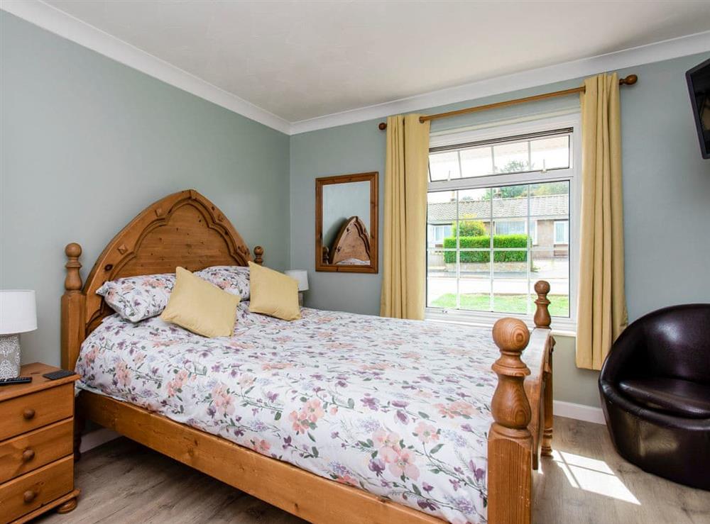 Double bedroom at Woodpeckers Rest in Whitwell, near Ventnor, Isle of Wight