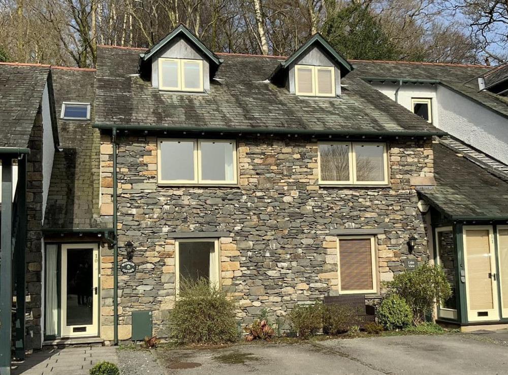 Traditional slate-built holiday home at Woodside Cottage in Ecclerigg, near Ambleside, Cumbria