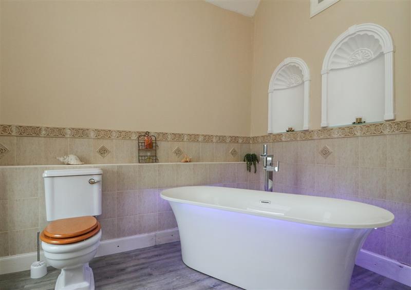 The bathroom (photo 4) at Woodside House, Arbroath