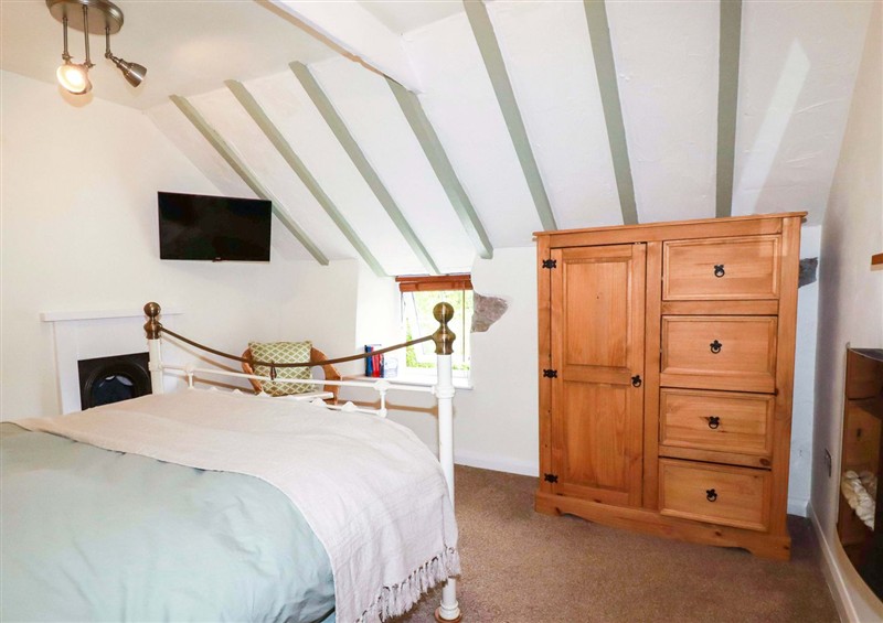 A bedroom in Woodview (photo 2) at Woodview, Sandplace near Looe