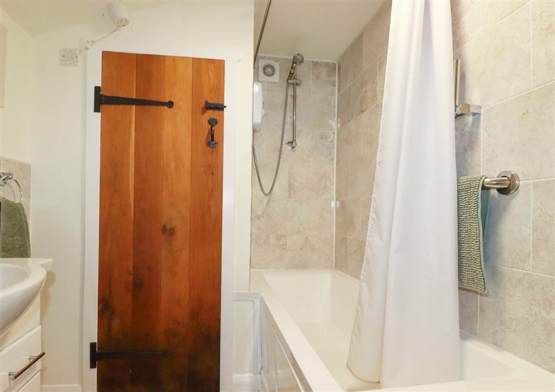 The bathroom at Woodview, Sandplace near Looe