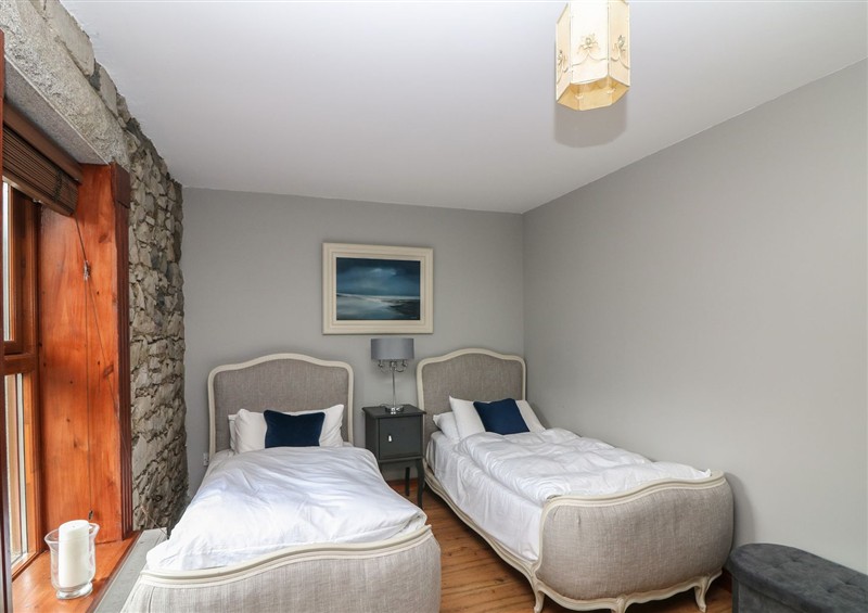 One of the 2 bedrooms at Woodville Lodge, Rhode