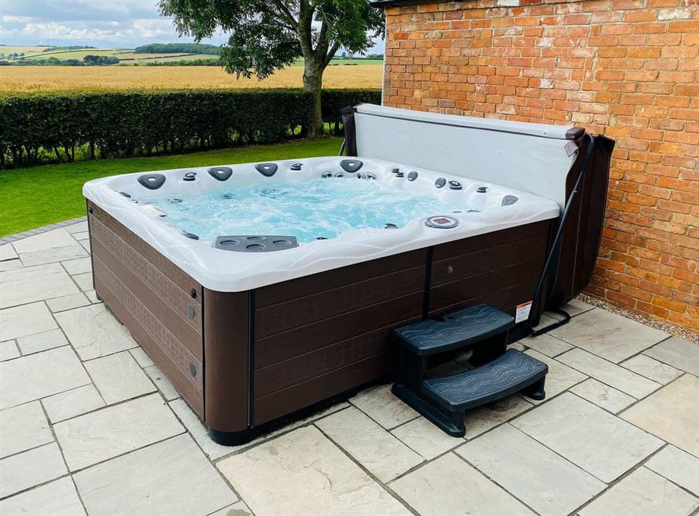 Private hot tub with stunning views at Woodys Top in Ruckland, near Louth, Lincolnshire